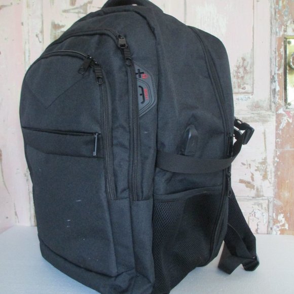 LARGE TRAVEL BACKPACK - Picture 4 of 10